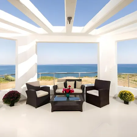 Olga Beachfront Luxury With Private Pool Vila Lakhania