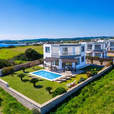 Vila Aqua Natura Lakhania